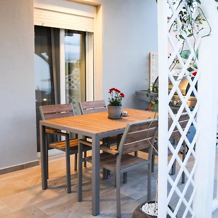 Comfy Apartments Nikiti  Exterior photo